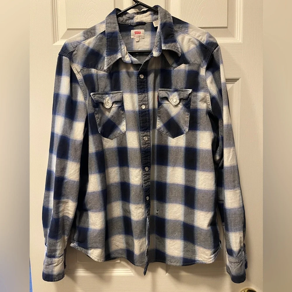 Levi's Men's XL Blue Plaid Snap Button Flannel Shirt Grunge Distressed‎